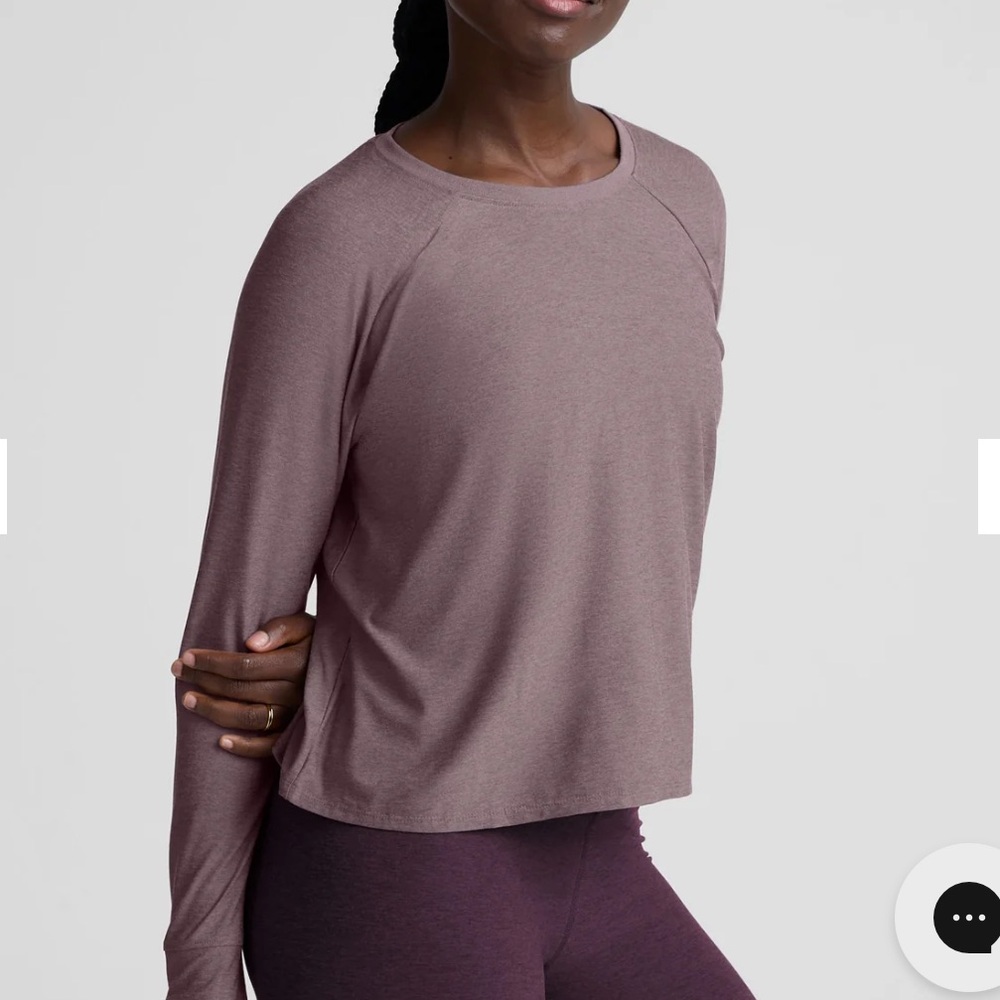 Beyond Yoga Featherweight Daydreamer Pullover Long Sleeve Top - Picture 2 of 15